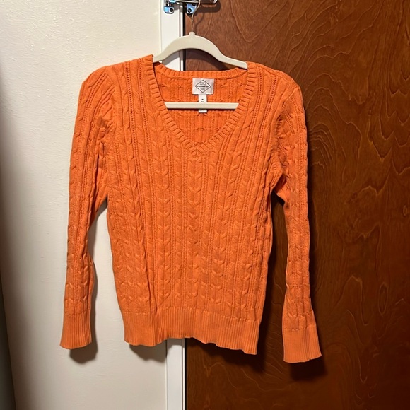 St. John’s Bay cable knit sweater-EUC - Picture 1 of 7